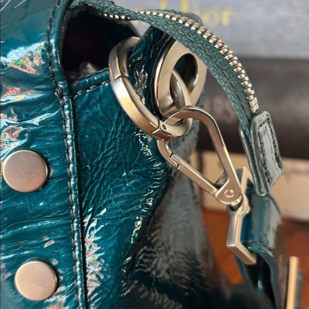 Hammitt Bryant Medium 2023 Season Exclusive - Dipped Teal Crinkled Patent RARE - Picture 4 of 14